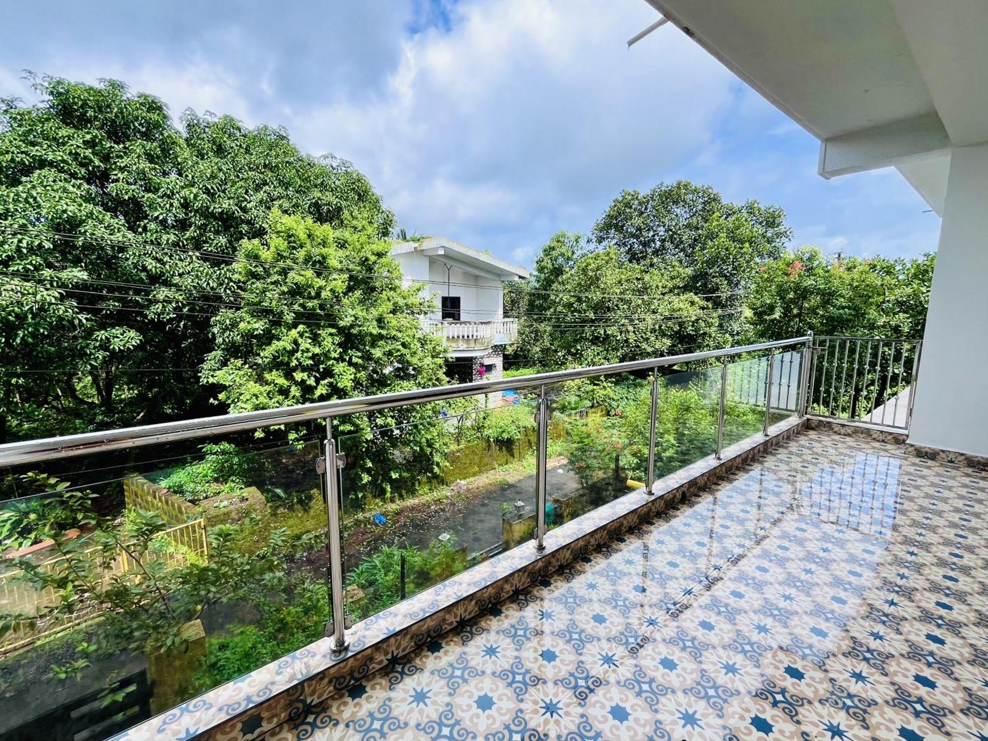 Happy Moon Homestay Aldona ภายนอก รูปภาพ